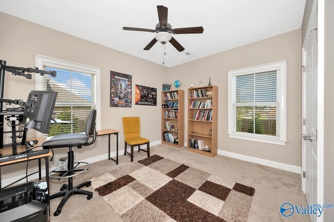 Building Photo - 216 SW Winterbranch Rd