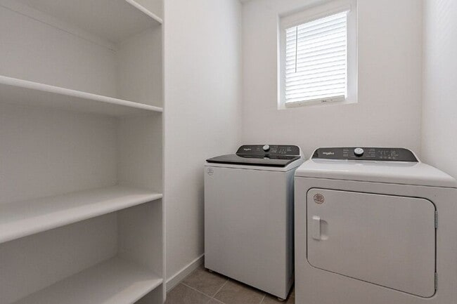 Building Photo - 2664 E Rosario Mission Dr