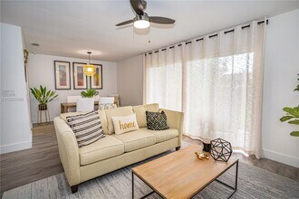 Building Photo - 9341 Green Meadows Way