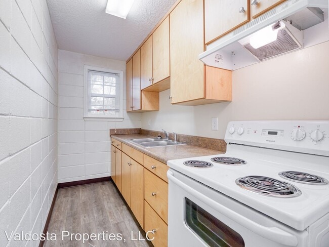 Building Photo - 4203 Herme Pl