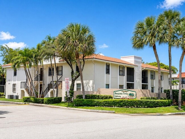 Building Photo - 9730 Hammocks Blvd