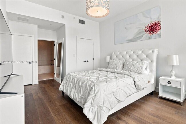 Building Photo - 6799 Collins Ave
