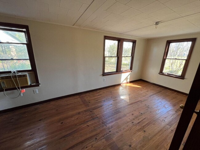 Building Photo - 2430 US Highway 301 N