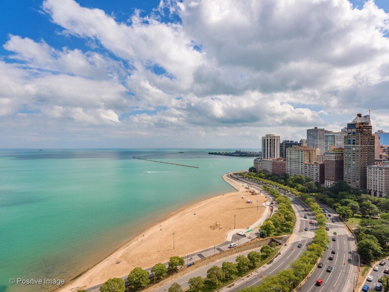 Building Photo - 1150 N Lake Shore Dr