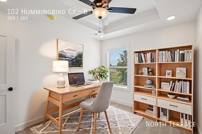 Building Photo - 102 Hummingbird Ct