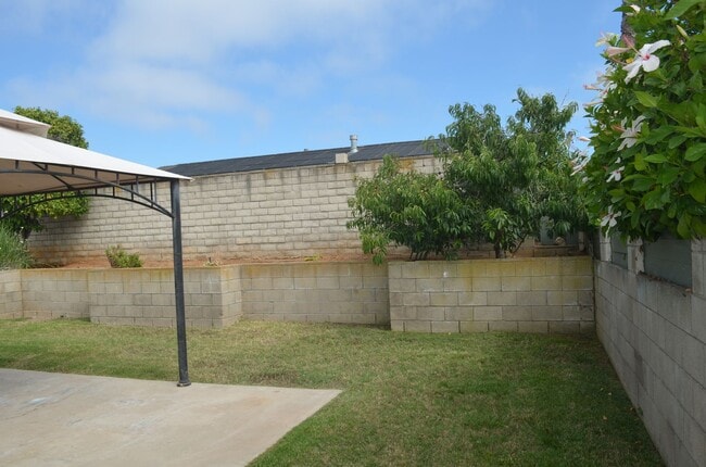 Building Photo - University City 4 Bedroom 2 Bath room Home for Rent