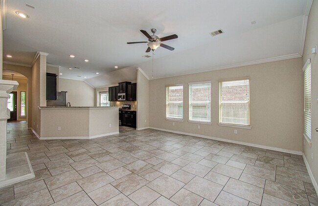 Building Photo - Spacious 4 Bed, 2 Bath Home Zoned to Tomball ISD