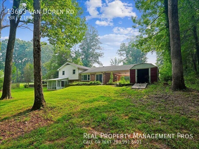 Building Photo - 13663 Van Doren Rd