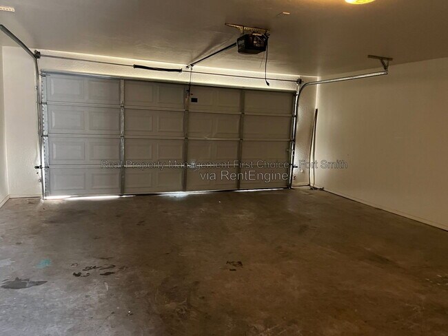 Building Photo - 3509 Price Cir