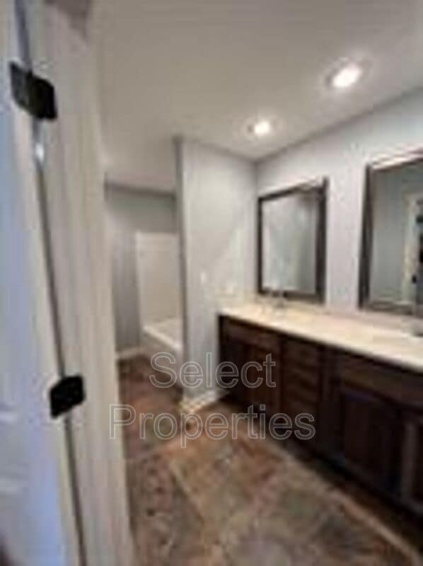 Building Photo - 201 County Rd 4063