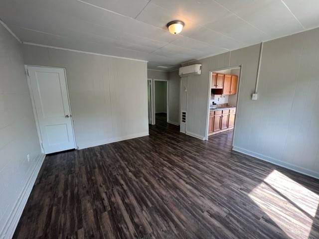 Building Photo - 1215 Gatewood Ave