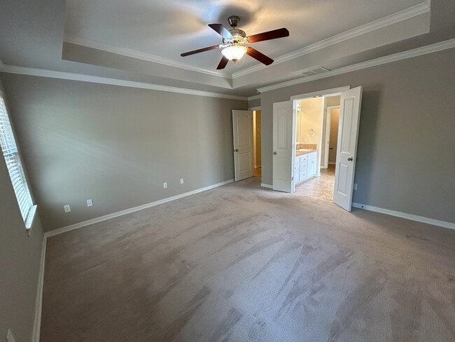 Building Photo - 3669 W Providence Dr