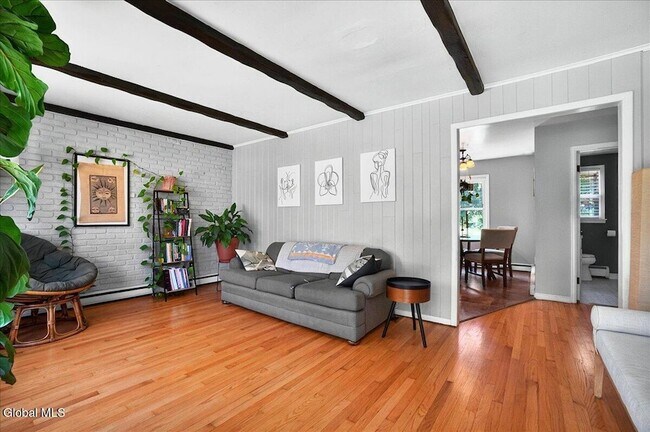 Building Photo - 4 Willey St