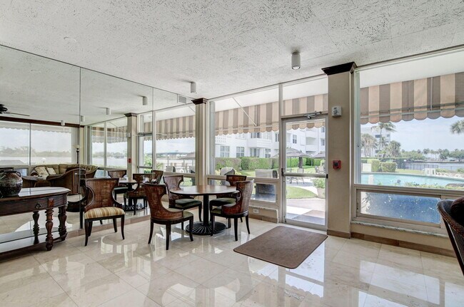 Building Photo - 2840 S Ocean Blvd