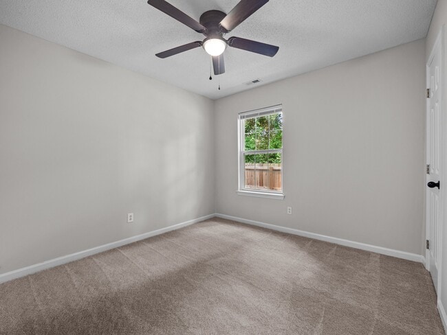 Building Photo - 1212 Gerald Dr