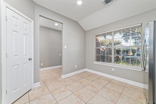 Building Photo - 12266 Noco Dr