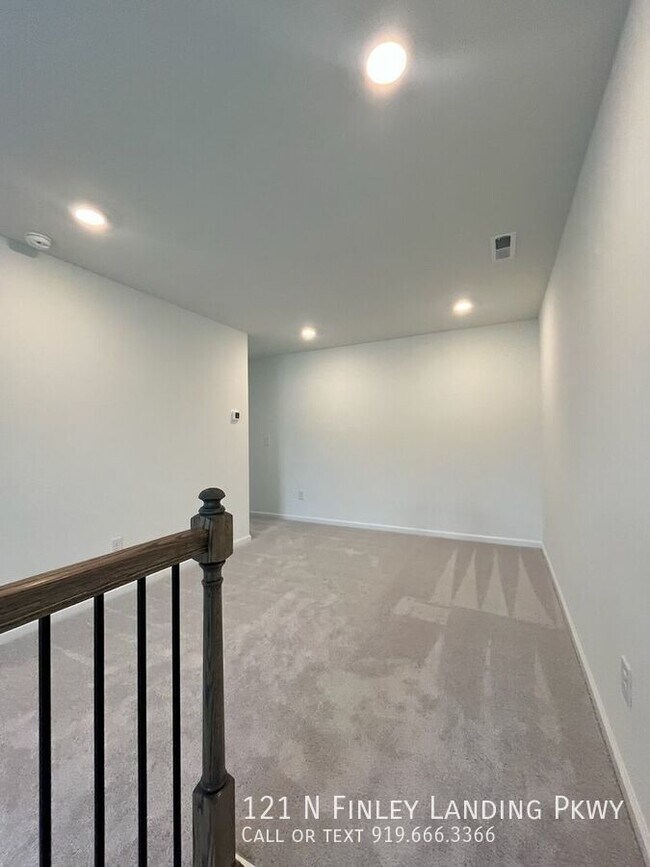 Building Photo - 121 S Finley Lndg Pkwy