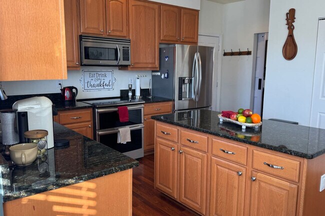 Building Photo - 9414 Grant Ave