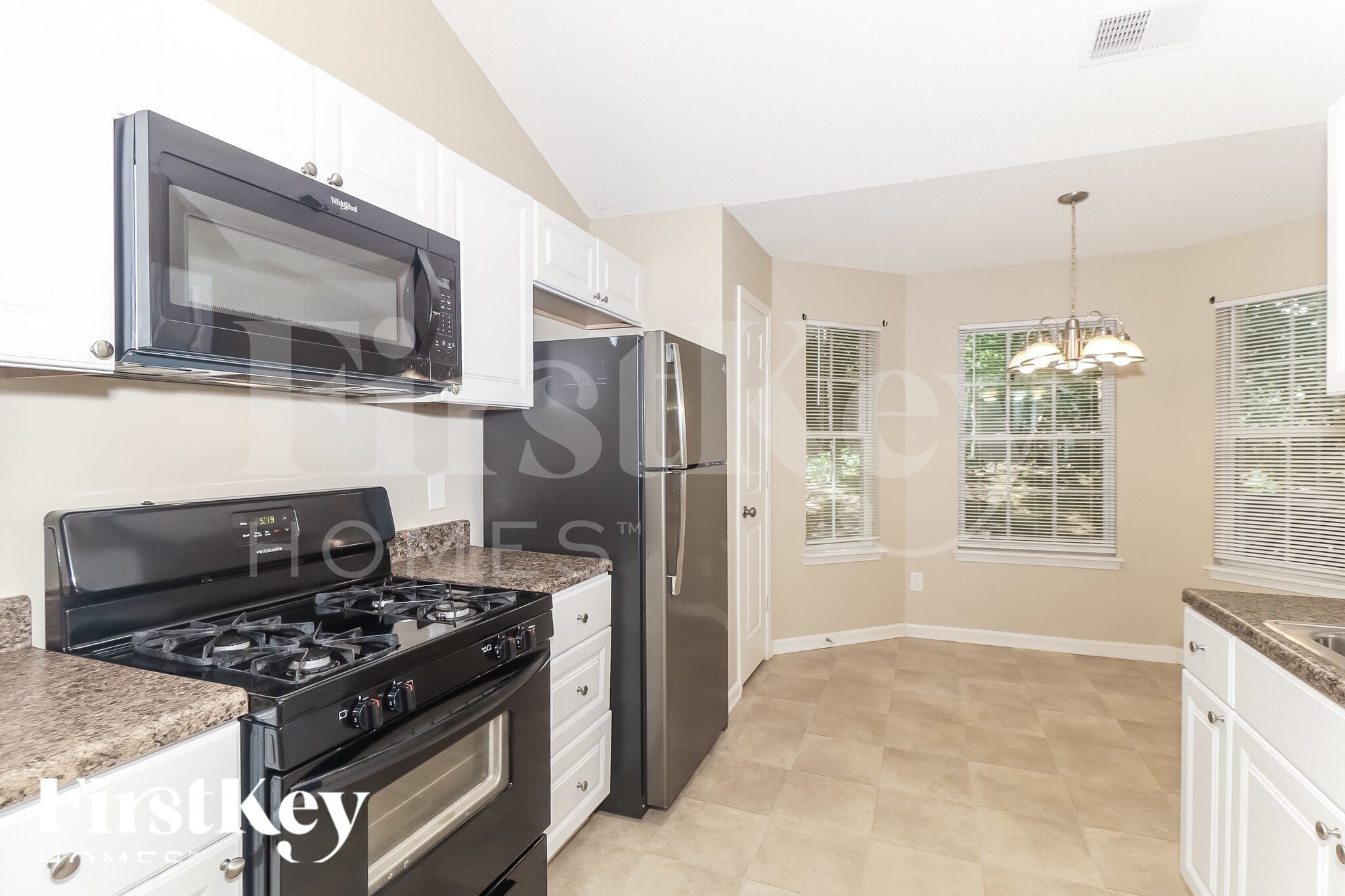 Building Photo - 2086 Cherokee Ridge Trail NW