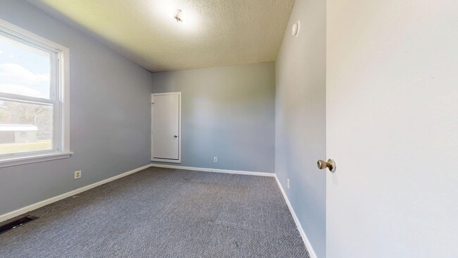 Building Photo - 2 bedroom ranch in Mansfield Schools