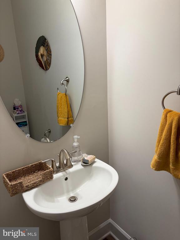 Building Photo - 43424 Stonewood Crossing Ter