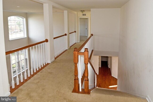 Building Photo - 3082 American Eagle Blvd