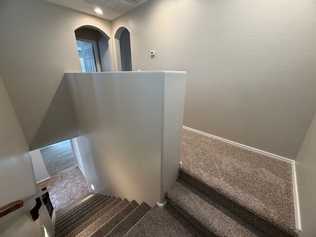 Building Photo - Community pool and a low maintenance yard