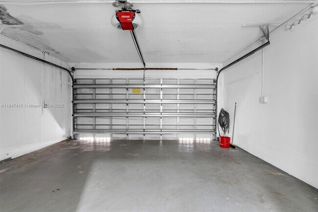 Building Photo - 12403 SW 140th St
