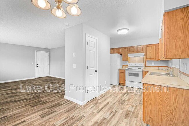 Building Photo - 205 E Boise Ave