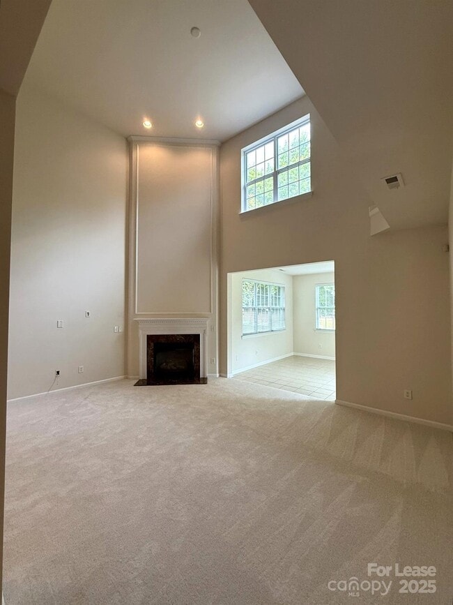 Building Photo - 1304 Ridgehaven Rd