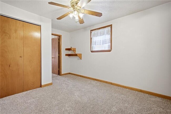 Building Photo - 4914 Cypress St