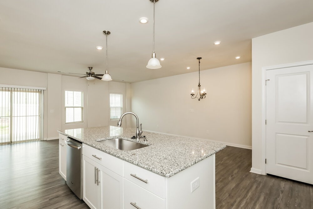 Building Photo - 307 Pond Place Ln
