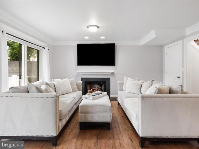 Building Photo - 8324 2nd Ave