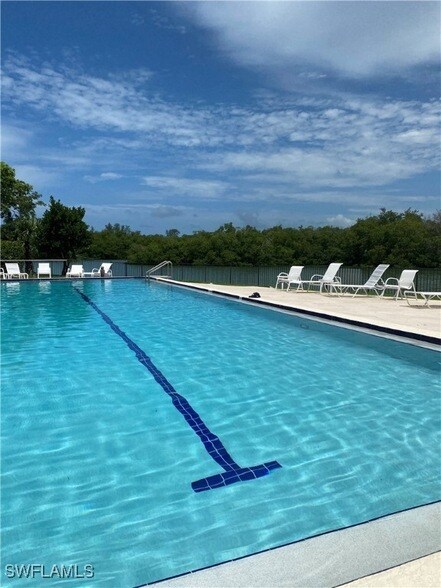 Building Photo - 15 Bluebill Ave