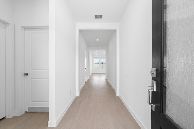 Building Photo - 6738 Violet Clover Ave