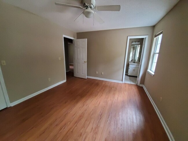 Building Photo - 403 Wendwood Ct