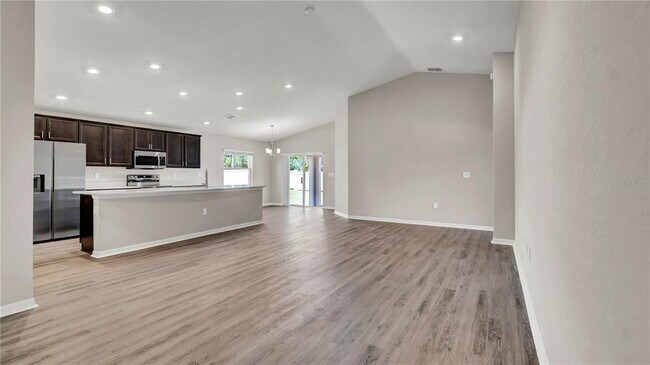 Building Photo - 1005 Mountain Flower Ln