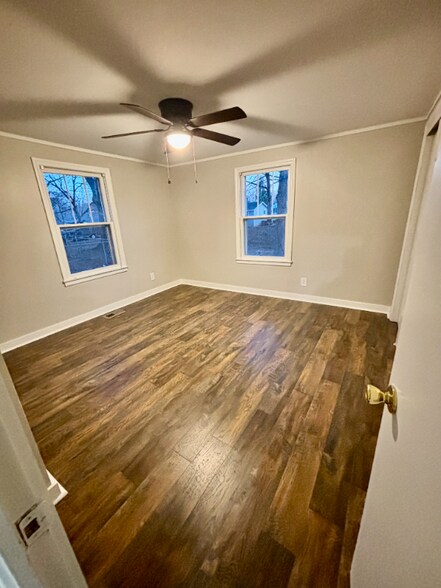 Building Photo - 313 Dingler Ave