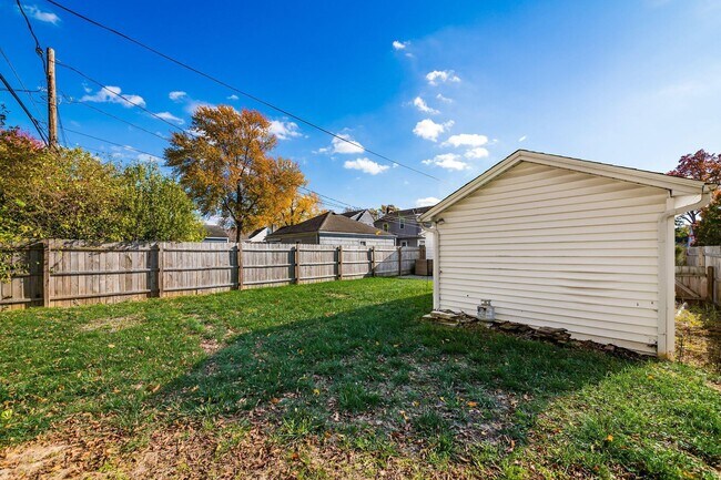 Building Photo - 190 E Dominion Blvd