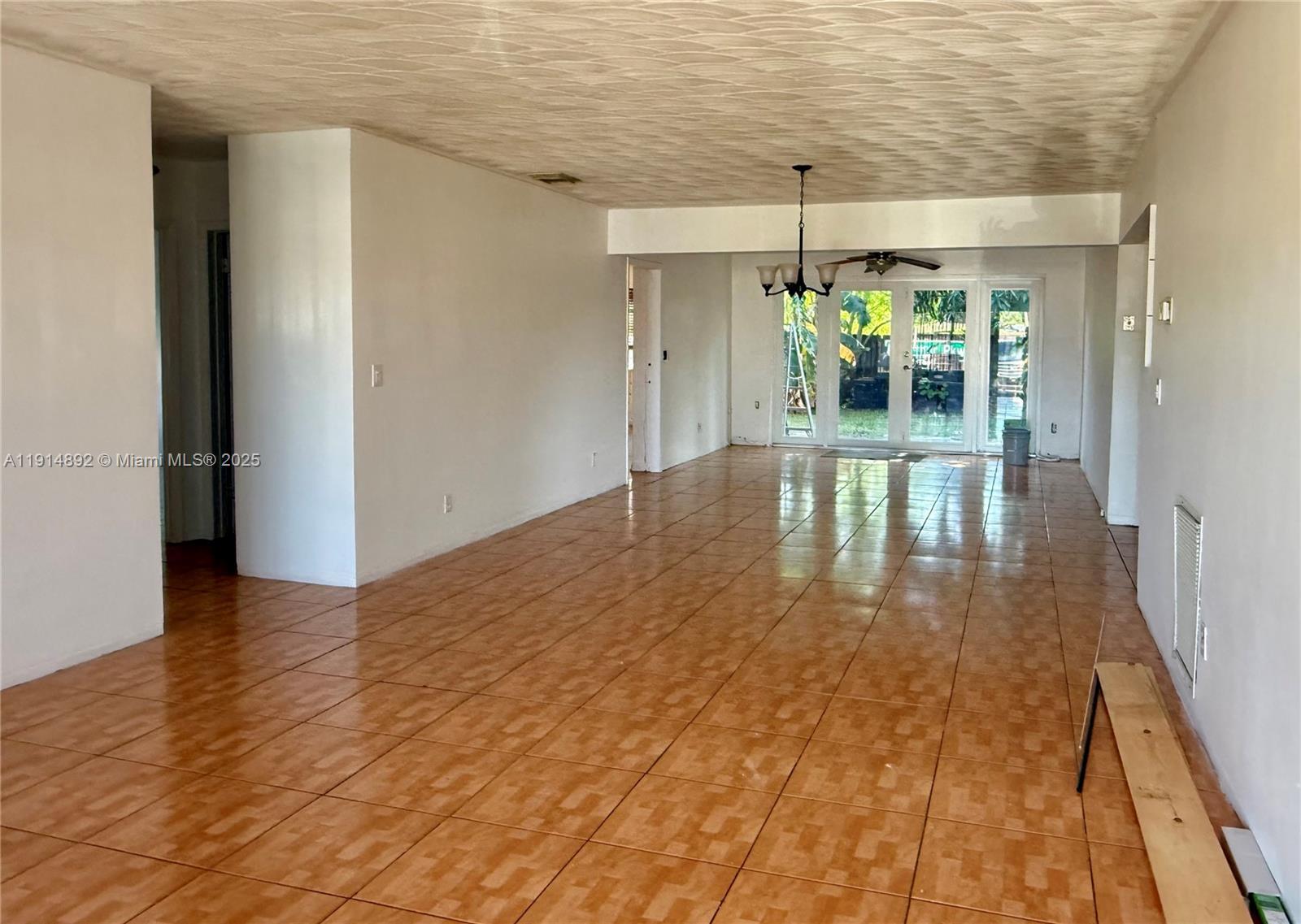 Building Photo - 7340 Allen Dr