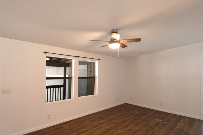 Building Photo - 2820 Toho Trail