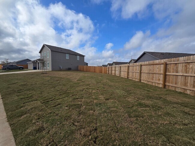 Building Photo - 13327 Laffoon Wy