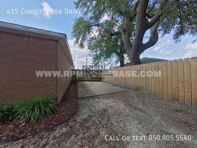 Building Photo - 419 Christopher Dr