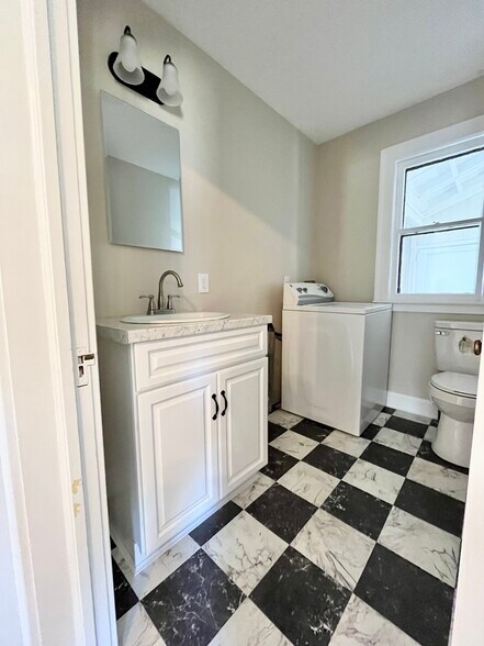 Main Floor Half Bath - 1465 Main St