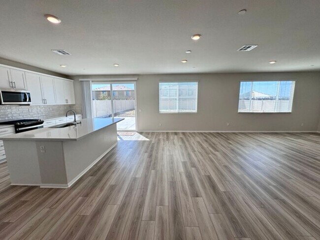 Building Photo - COMING SOON Brand new 4 bedroom Menifee Home with Solar included, now available for LEASE!