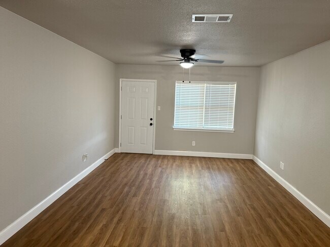 Building Photo - 4100 Wrangler Dr