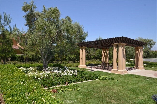 Building Photo - 51 Lupari-
