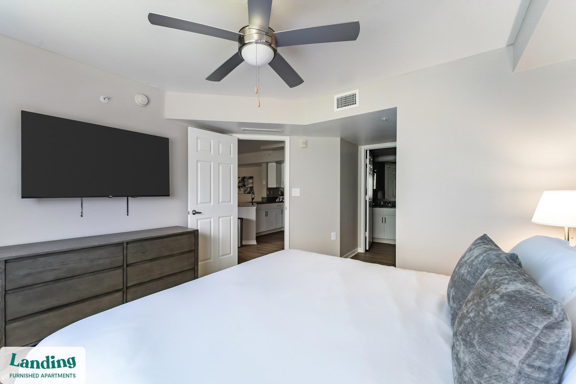 Building Photo - 10200 Falcon Pine Blvd