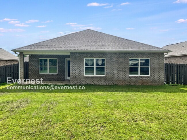 Building Photo - 102 River Pointe Dr