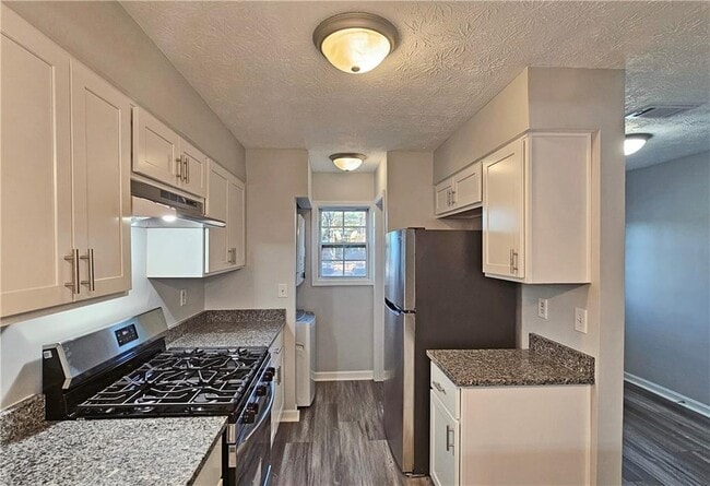 Building Photo - 6627 Banbury Ct NW